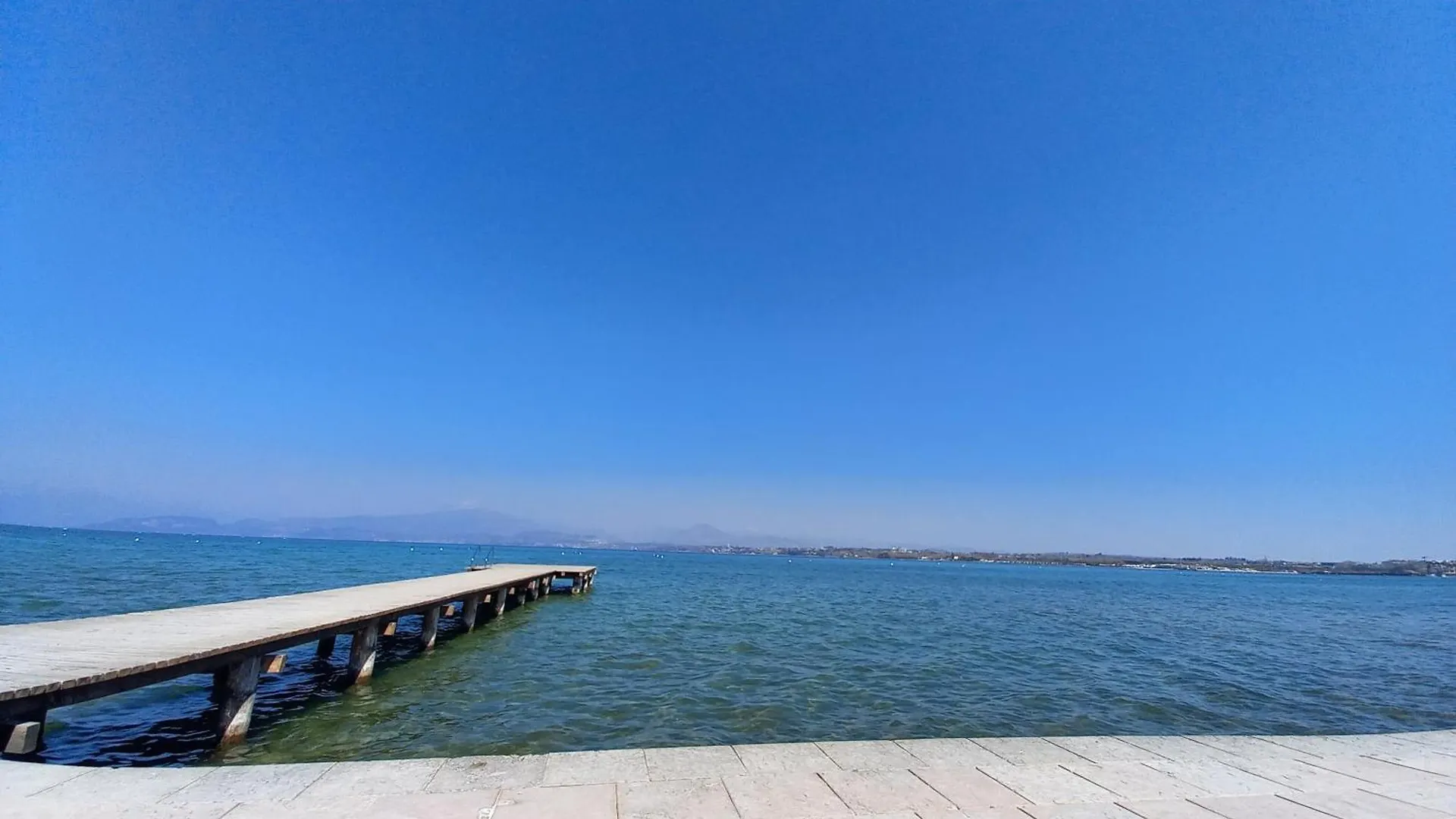 Fewo Pe-07 By Garda Urlaub Peschiera del Garda Olaszország